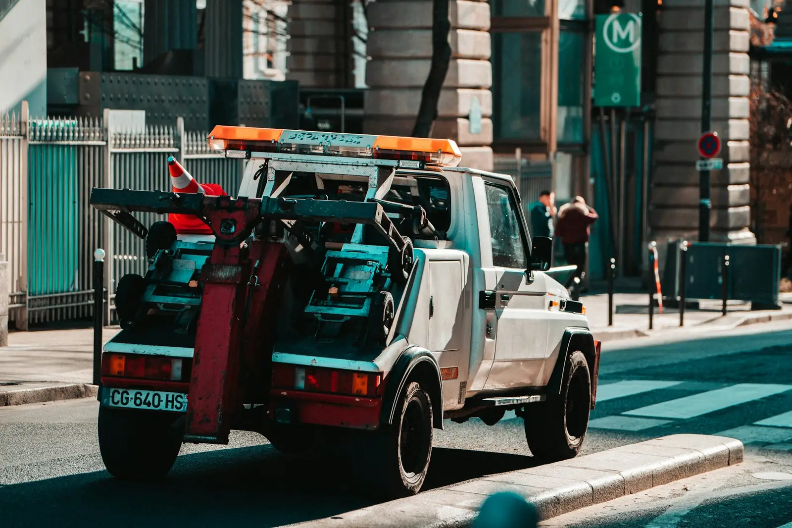 Dépanneuse dans une rue