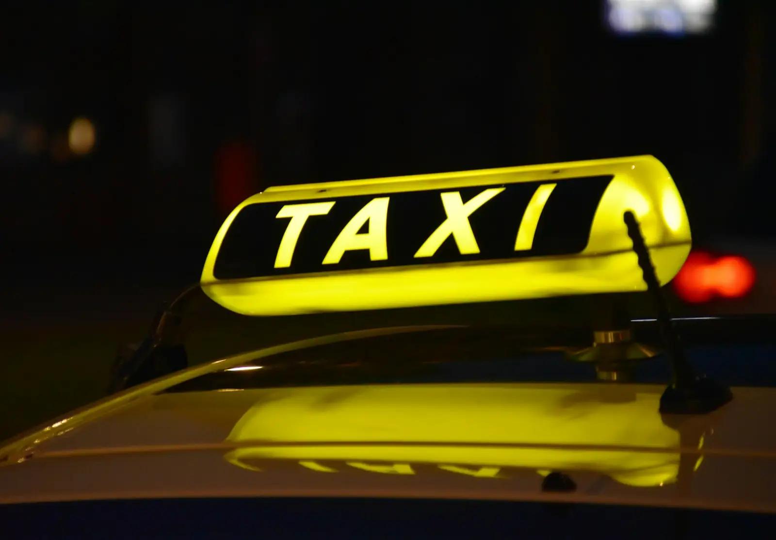 Enseigne lumineuse de taxi